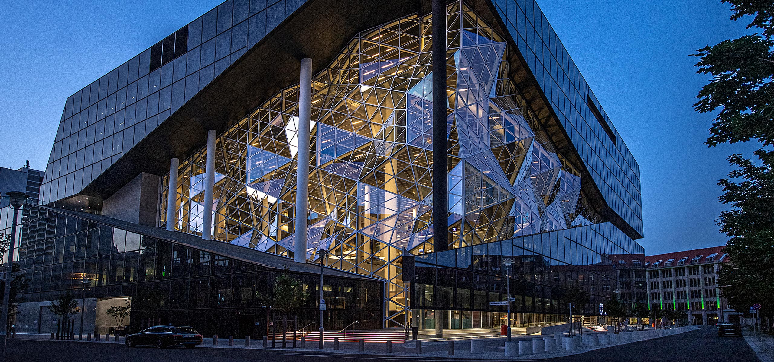 Axel Springer Berlin Header